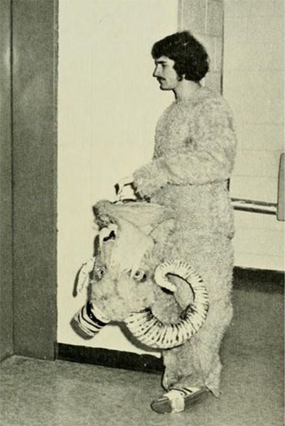 1975 Costume