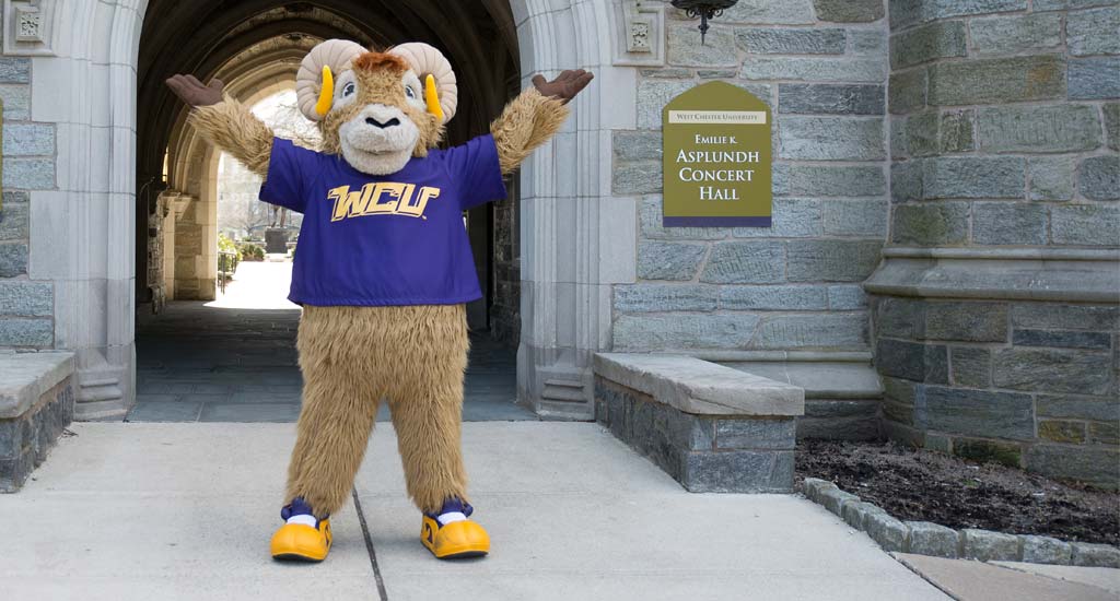Rammy infront of Phillips Memorial building