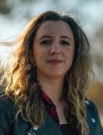 Christen Mandracchia Headshot