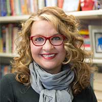 Dr. Pauline Schmidt headshot