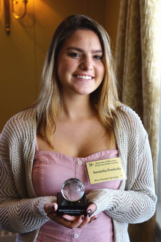 Samantha Frankosky with her award